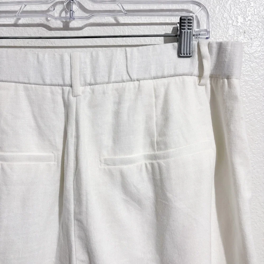 Abercrombie & Fitch Curve Love Sloane Tailored Linen-Blend High Rise Short White